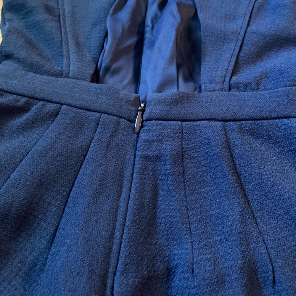 Bebe Open-back Romper - Picture 4 of 5